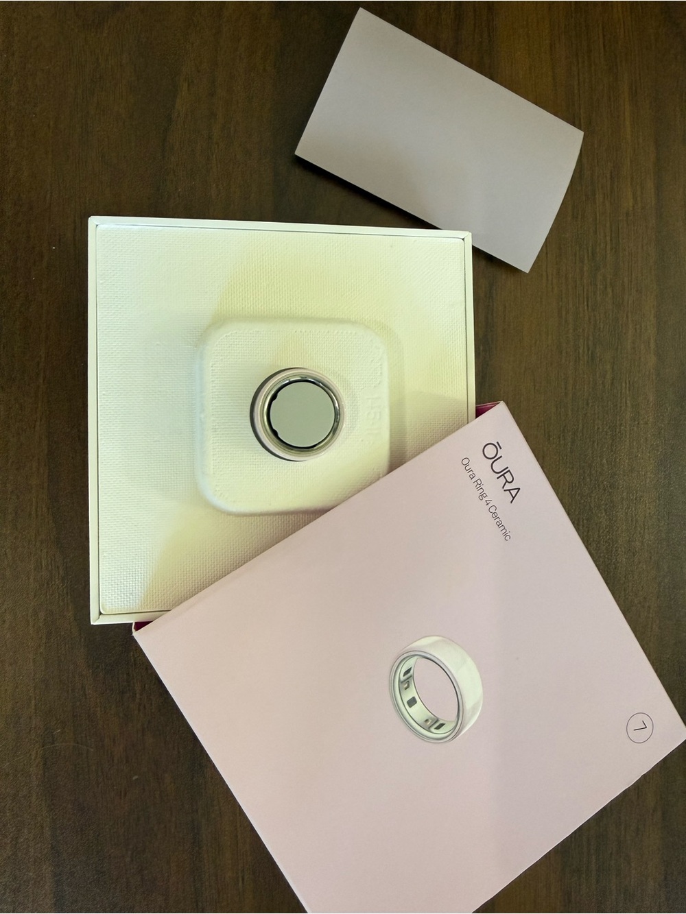 Oura 4 Pink Petal Ceramic Smart Ring with Pink Box
